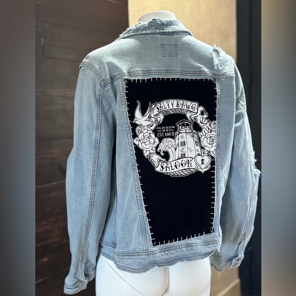 Salty Dawg Saloon Distressed Denim Universal Threads Jacket- Vintage Vibes - Picture 8 of 14